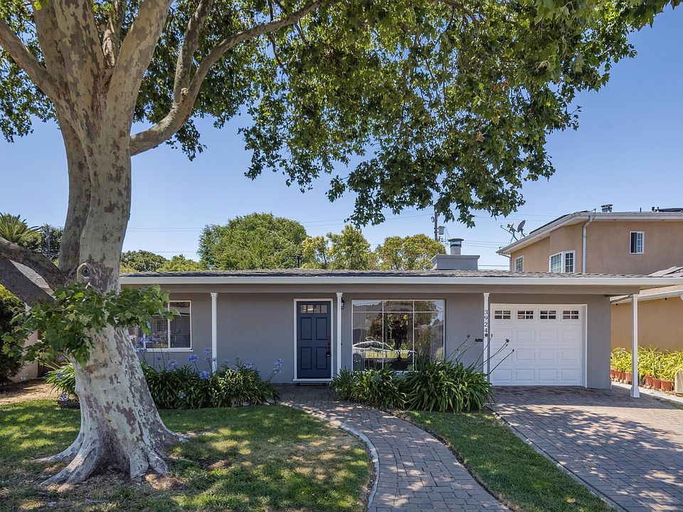 1st image of 3924 Casanova Dr