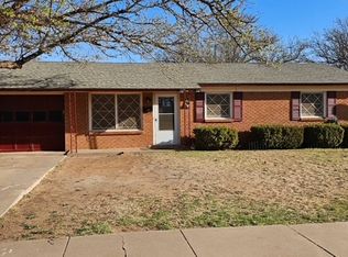 1612 69th St, Lubbock, TX 79412