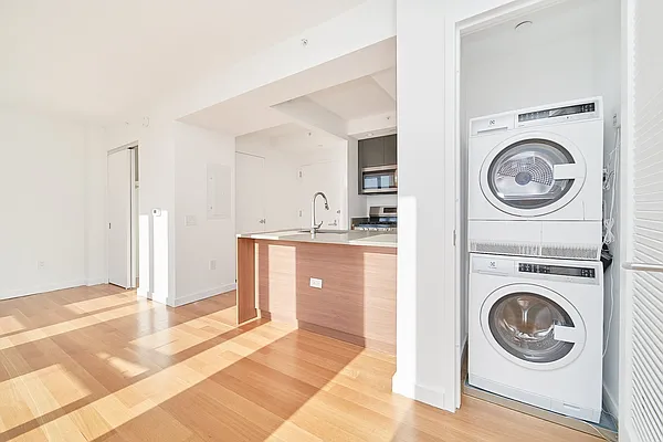 Rented by Living New York | media 26