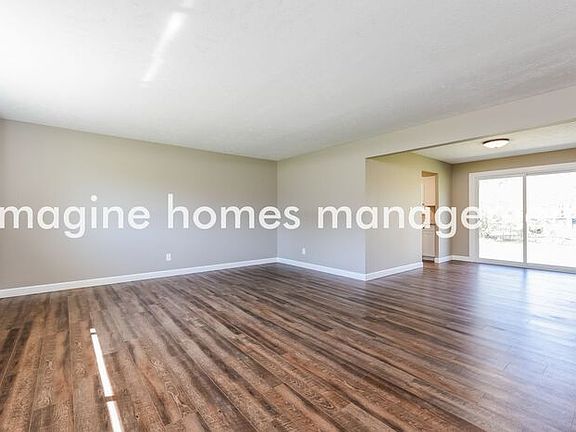 3rd image of 5140 W Park Dr