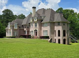 200 Lake Park Dr, Sharpsburg, GA