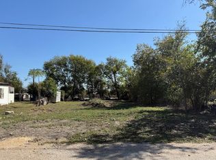 502 S Alamo St, Bartlett, TX 76511