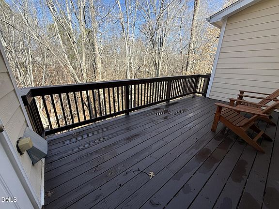 4th image of 135 Lanigan Pl