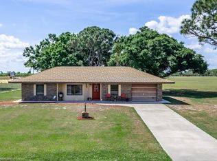 8600 Hampshire Dr, Sebring, FL 33876