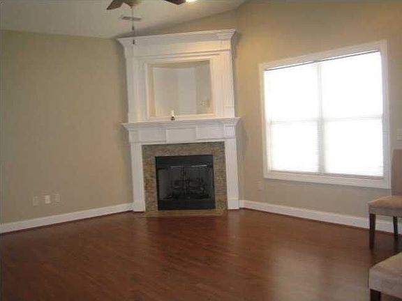 2nd image of 6243 Laramie Cir