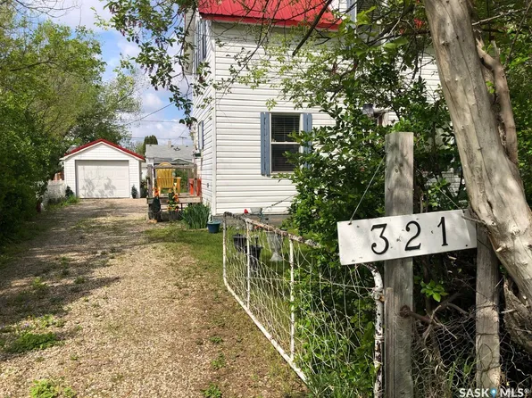 321 Rongve Street, Sturgis, SK S0A 4A0