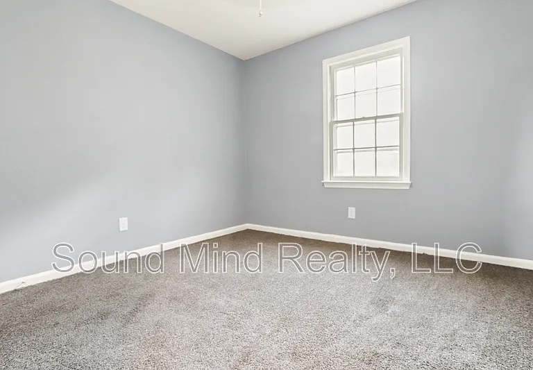 2600 Mallard Ct — Photo 8