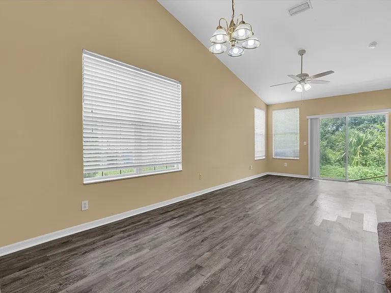 9624 Carlsdale Dr — Photo 25