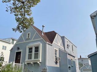 560 E Hudson St, Long Beach, NY 11561