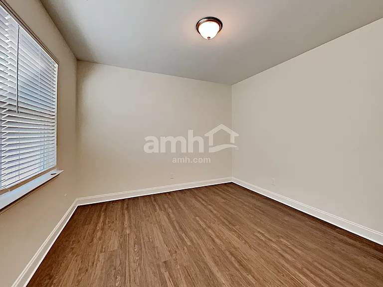 3557 Okelly Dr — Photo 10
