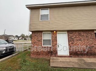 404 E Redwood St #73-1, Coweta, OK 74429