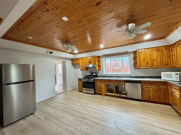 112 Baseline Rd E #A, Clarington, ON L1C 1A2