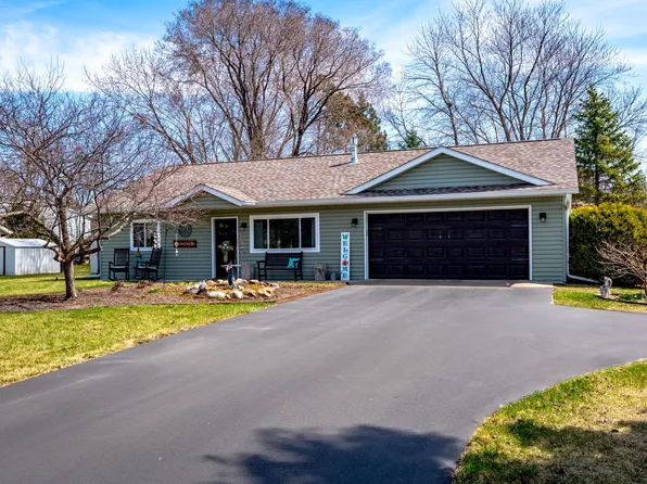 130 Nelson Ave, Dresser, WI 54009