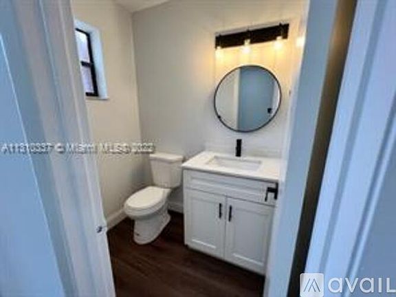 5th image of 8025 NW 28th St