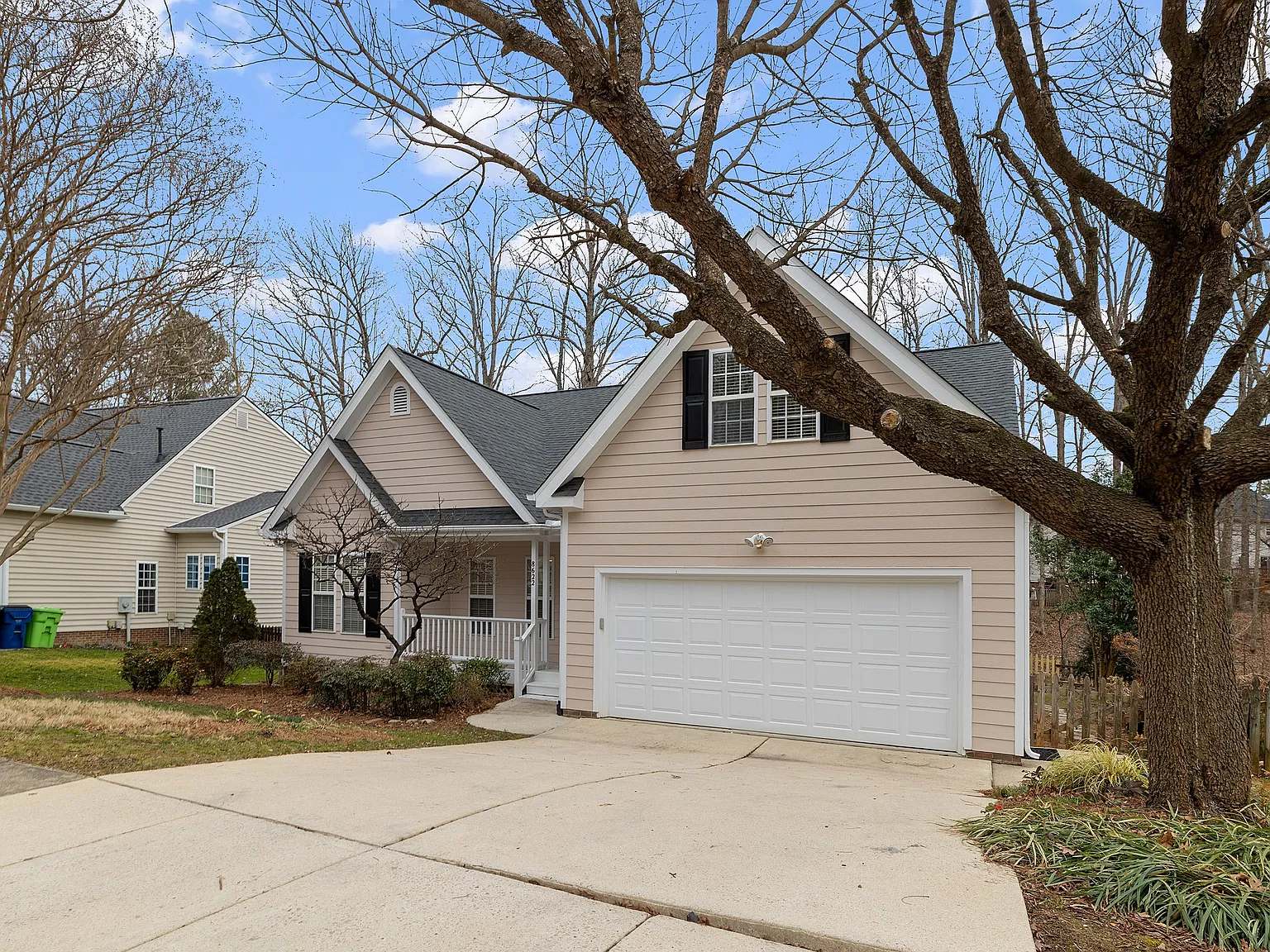 3 bed, 1410 sqft, $2,700 — Photo 3