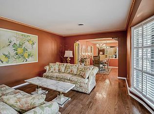 11443 Lamplighter Ln, Dallas, TX 75229