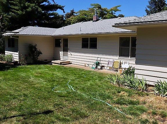 5th image of 260 E Fir St