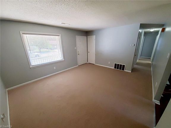 2nd image of 1307 Westhampton Dr
