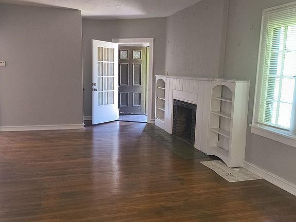 2nd image of 3441 Ashby Rd #1