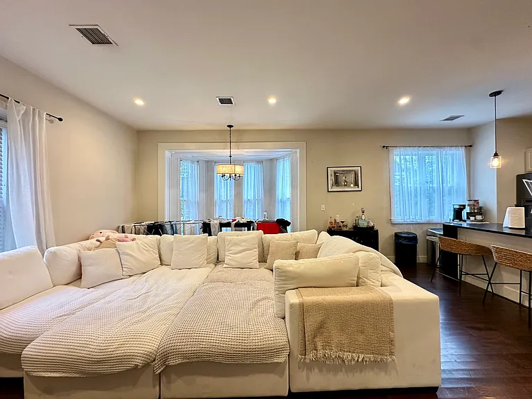 19 Playstead Rd #17 — Photo 3