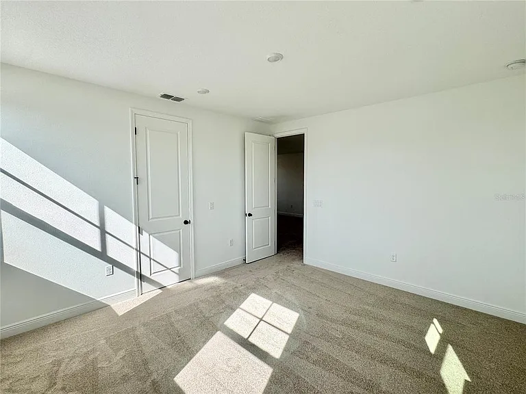9726 Neruda St — Photo 47