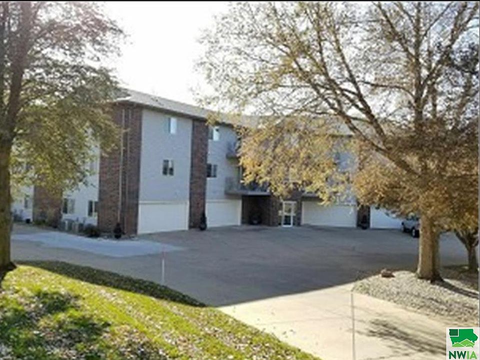 1st image of 4500 Glenn Ave APT 305