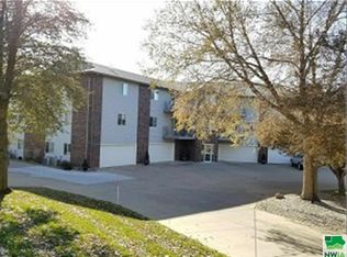 4500 Glenn Ave APT 305, Sioux City, IA 51106