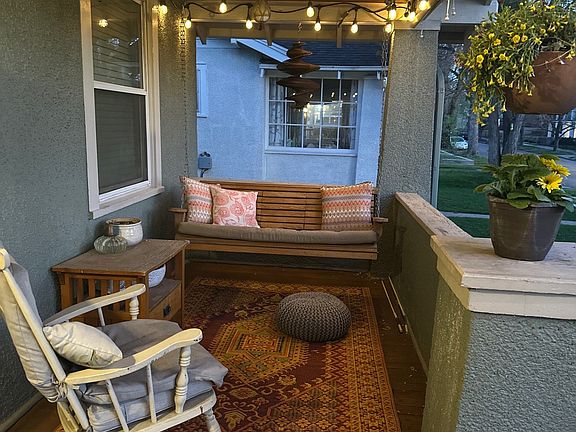 Porch swing