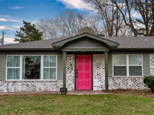 1305 Convair St, Bentonville, AR 72712