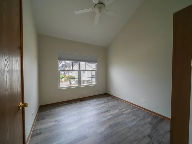 17421 Yakima Dr — Photo 14
