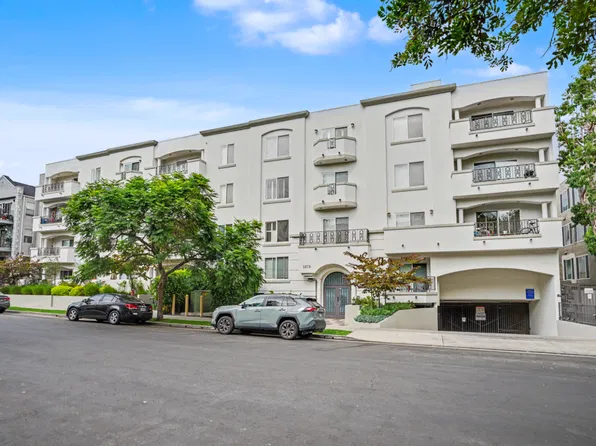 1866 Greenfield Ave APT 204, Los Angeles, CA 90025