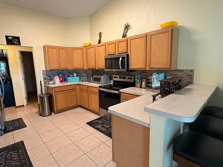 1613 SW Whipple Ave — Photo 12