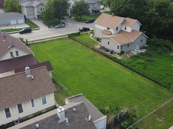 2407 Florence Blvd, Omaha, NE 68110