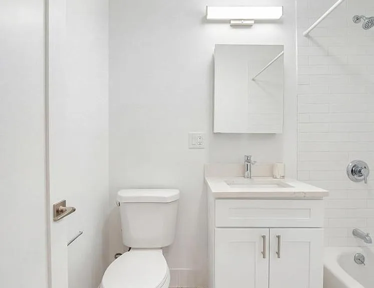 231 E 60th St #5A — Photo 3