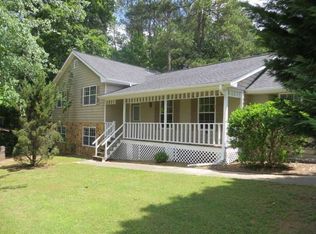 2925 Glenda Ct, Loganville, GA 30052
