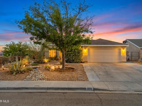 1016 Armstrong Ave, Rosamond, CA 93560