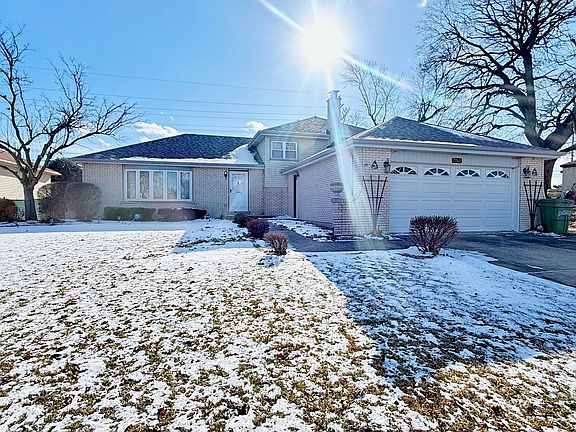 2nd image of 7745 Woodstock Dr