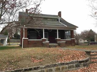 616 S Henry St, Morristown, TN 37813