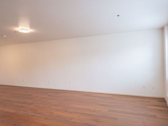 3rd image of 3401 Pacific Ave APT A205