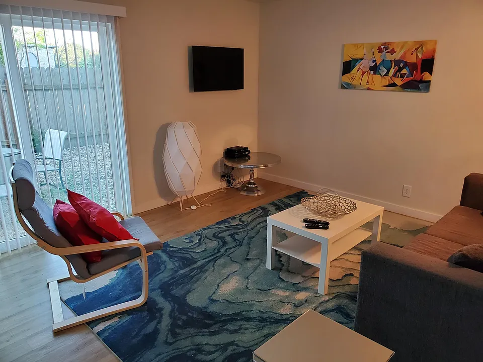 2407 Mission Hill Dr #101