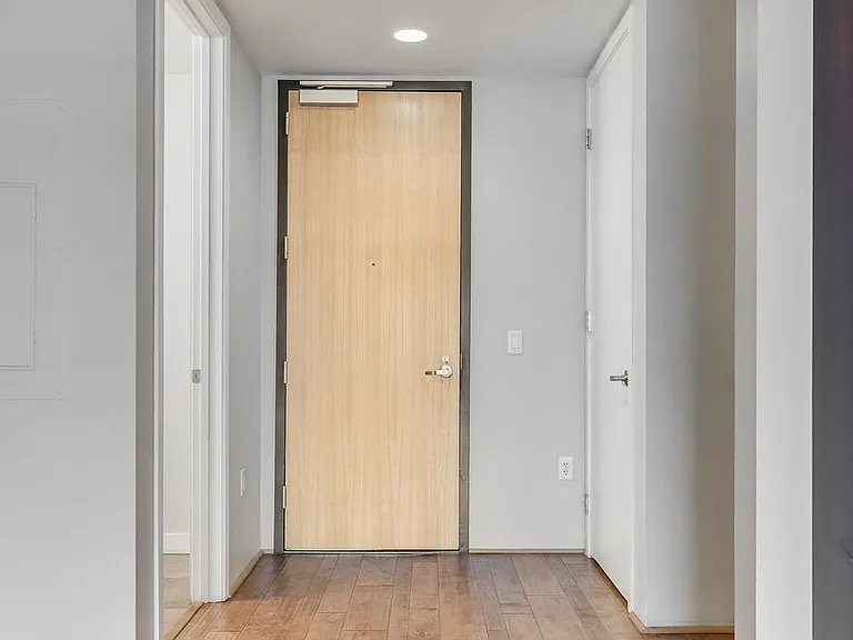 353 Bonneville Ave #123 — Photo 4