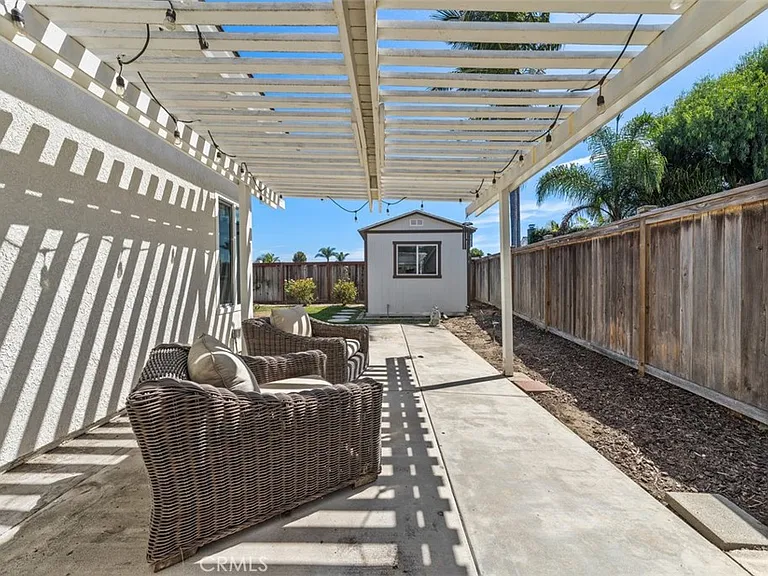 24662 Jeremiah Dr — Photo 32