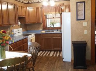 8406 E 900 S, Elberfeld, IN 47613