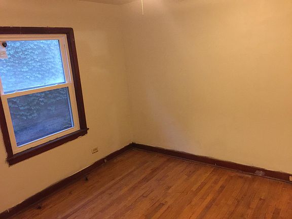 2nd image of 802 Bellwood Ave #1