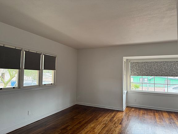 5th image of 811 Downey Ave