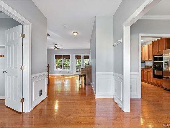 2nd image of 9070 Barbette Ct