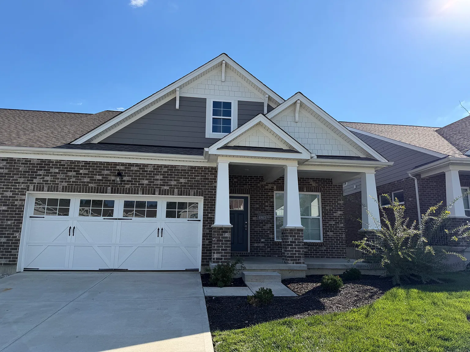 4 bed, 2639 sqft, $3,200 — Photo 2