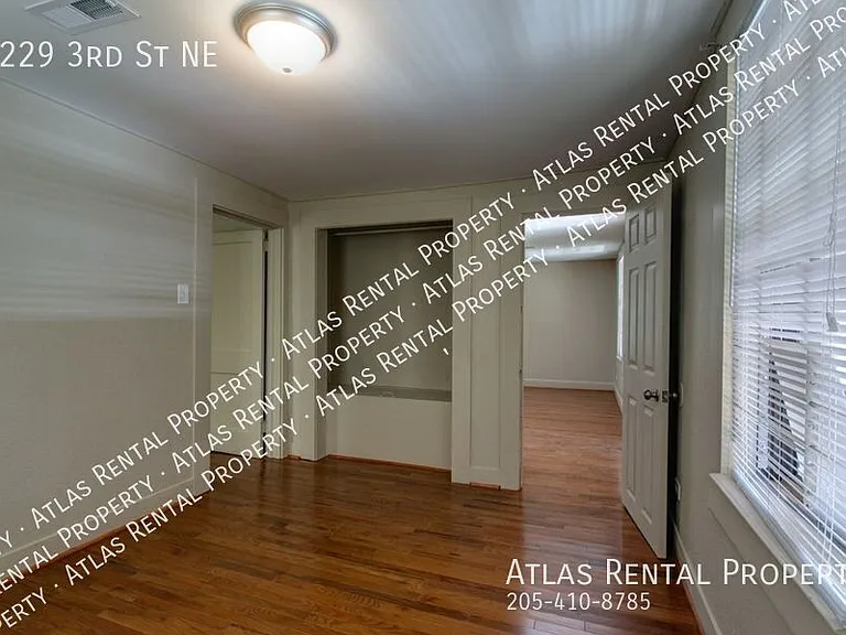 2229 3rd St NE — Photo 9