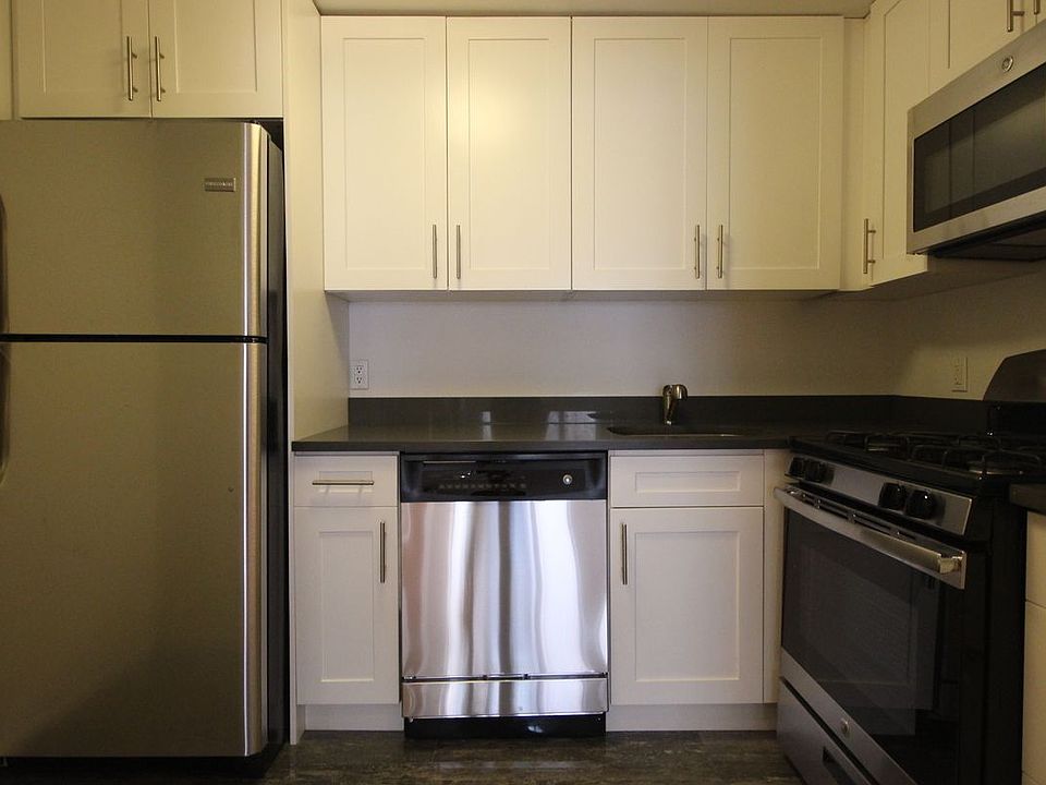 1st image of 240 E 90th St APT 3B
