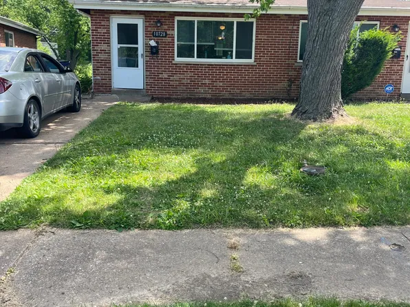 10728 Tropic Dr, Saint Ann, MO 63074